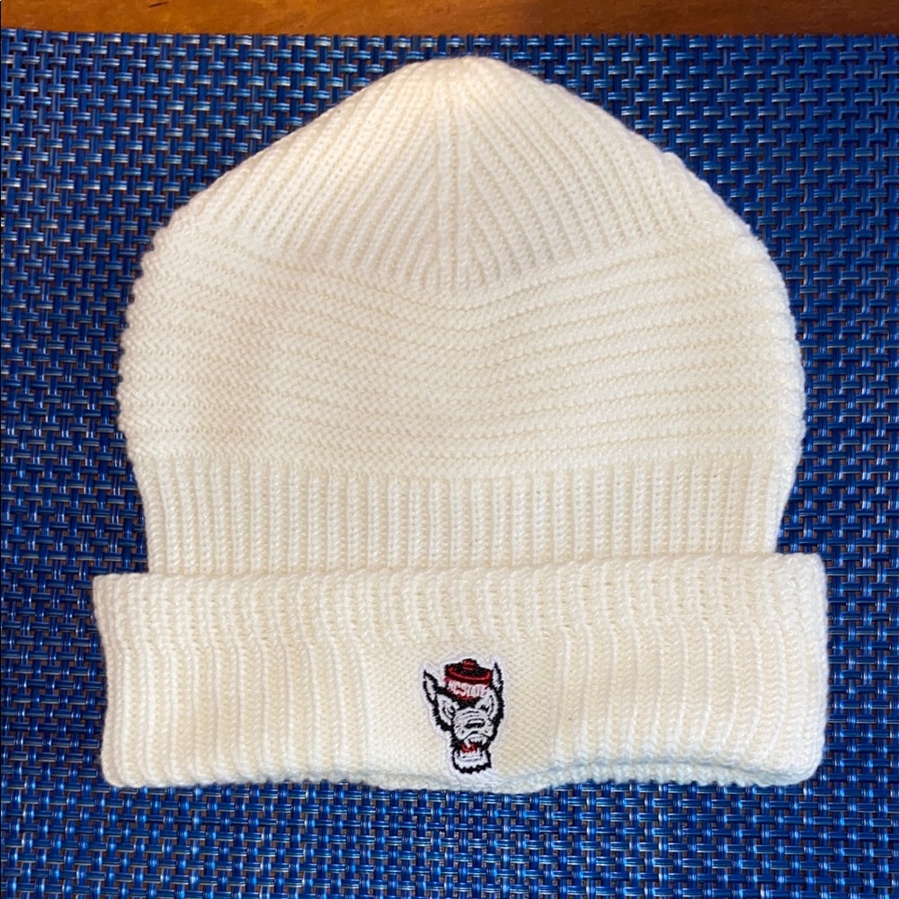 NC State beanie NWOT